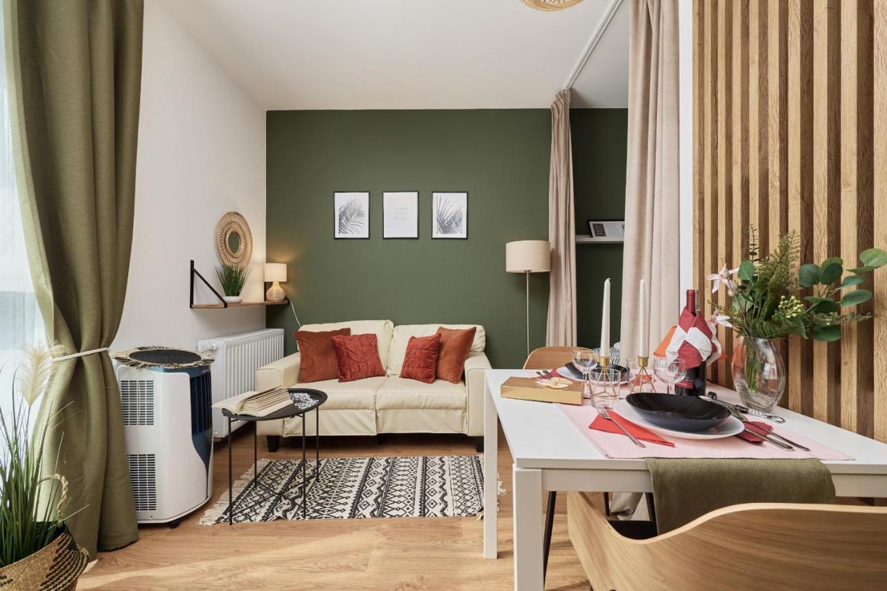 City Panorama Studio Apartments Jaworska 4 By Noclegi Renters Wroclaw Exterior photo