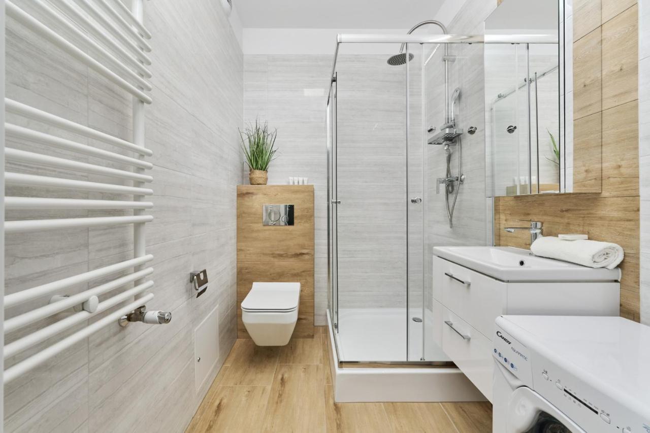 City Panorama Studio Apartments Jaworska 4 By Noclegi Renters Wroclaw Exterior photo