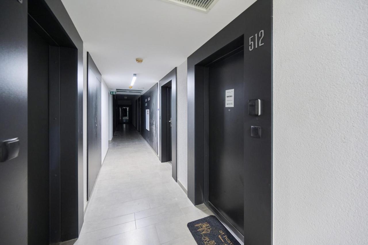City Panorama Studio Apartments Jaworska 4 By Noclegi Renters Wroclaw Exterior photo